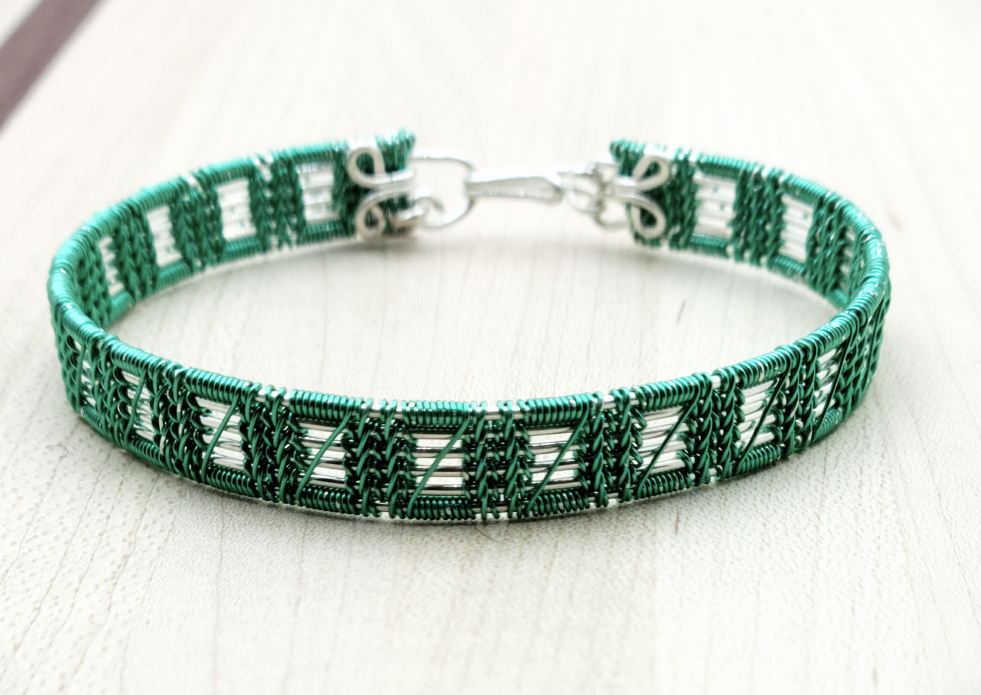 Woven Wire Seafoam & Silver Bracelet