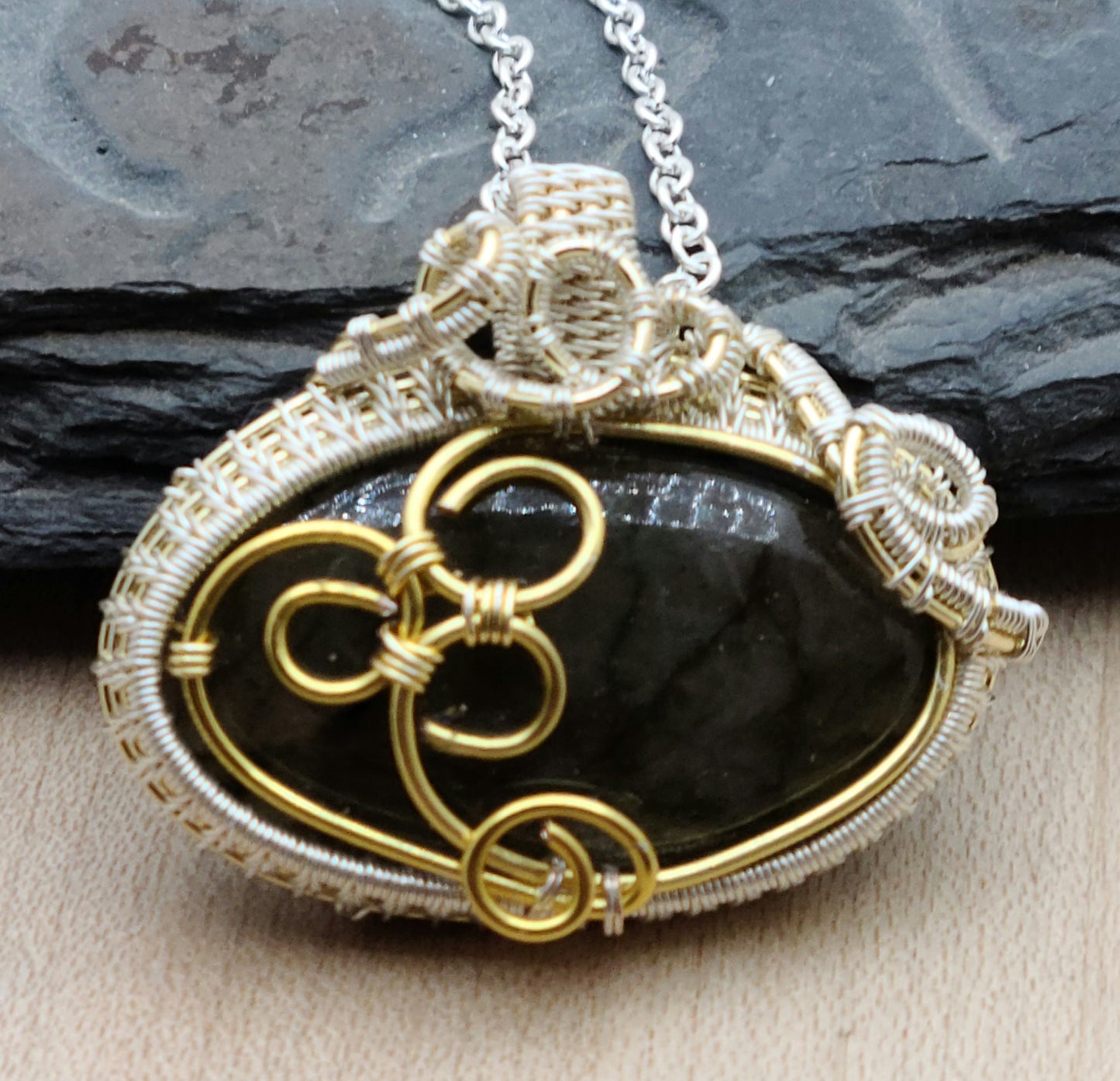 Woven Wire Dark Azurite Oval Pendant