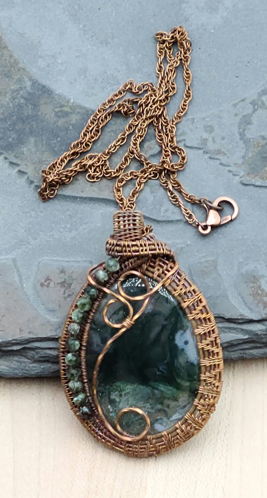 Woven Wire Moss Agate
