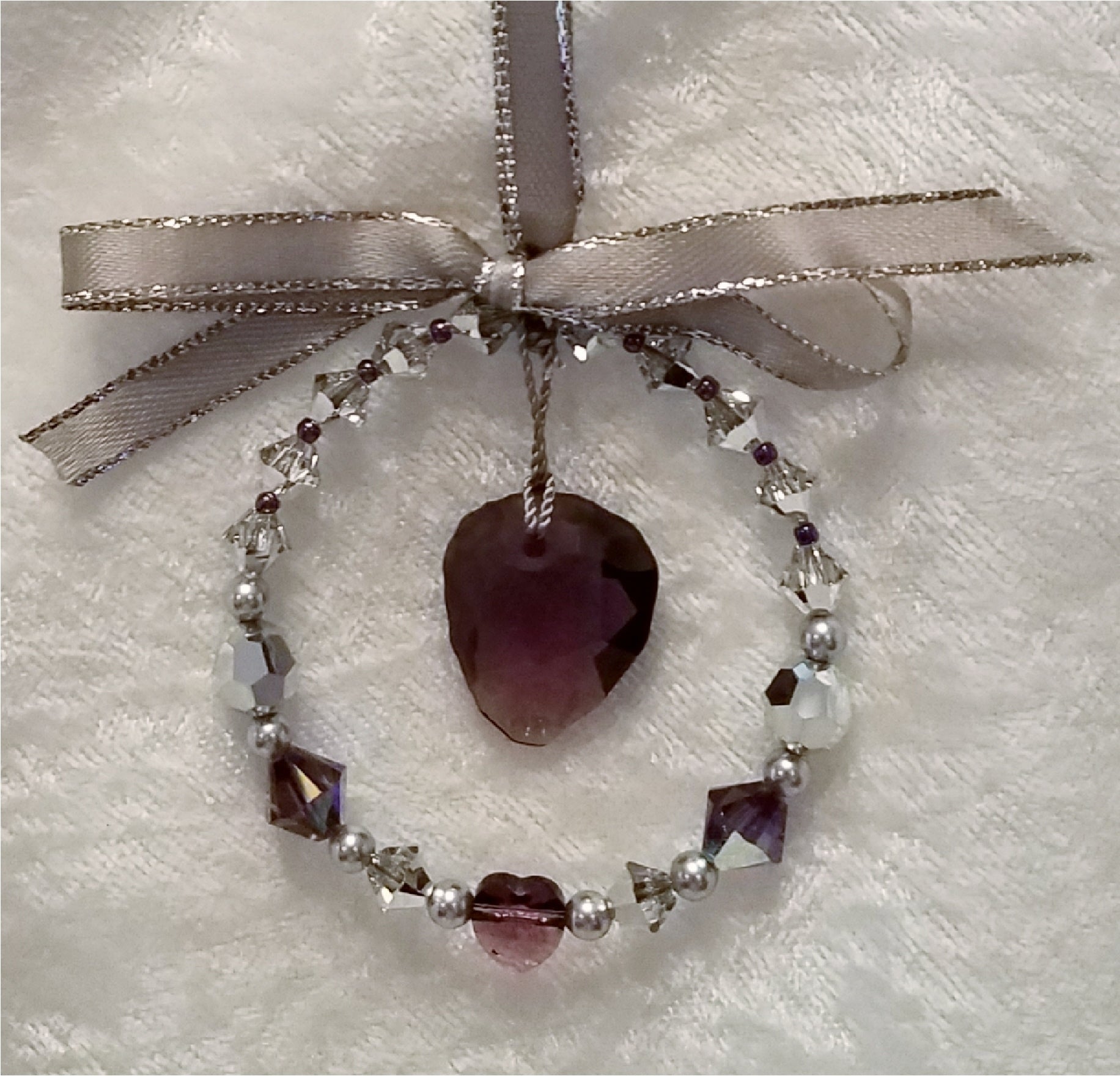 Crystal-Rock-Ornament-grey-amethyst-silver-Christmas