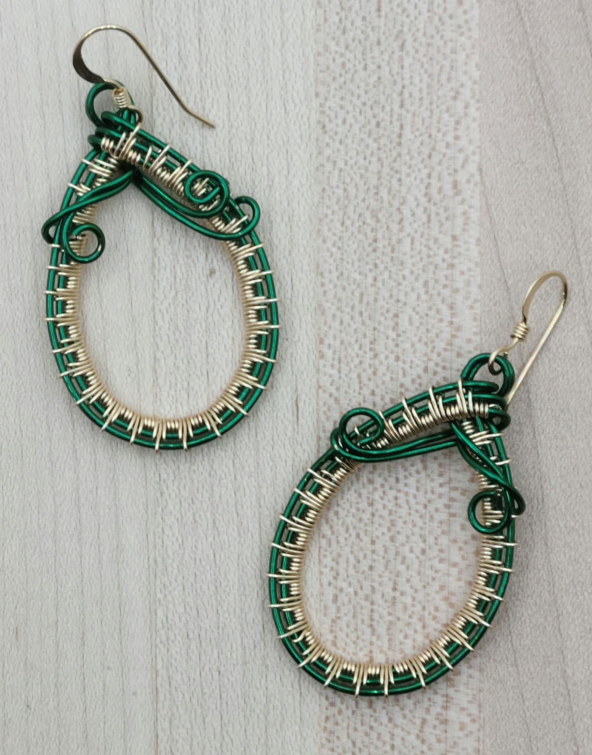 Woven Wire Kelly Green & Gold Earrings