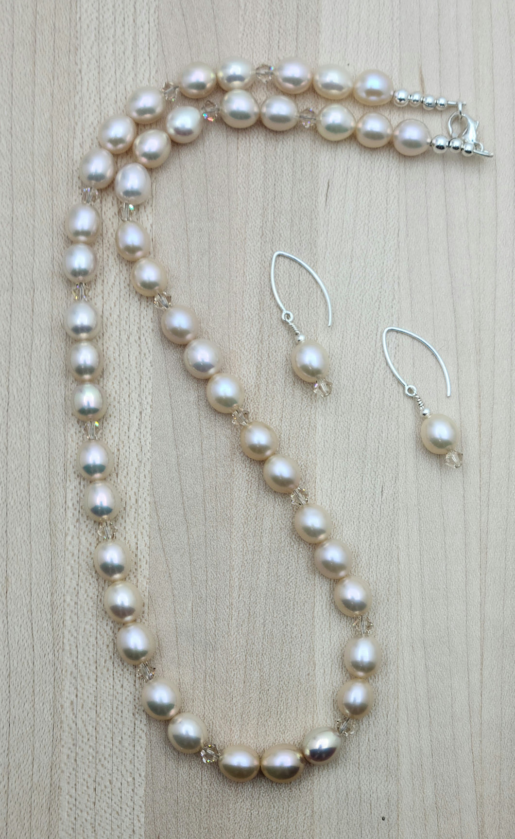 AAA Champagne Pearl & crystal necklace & earrings