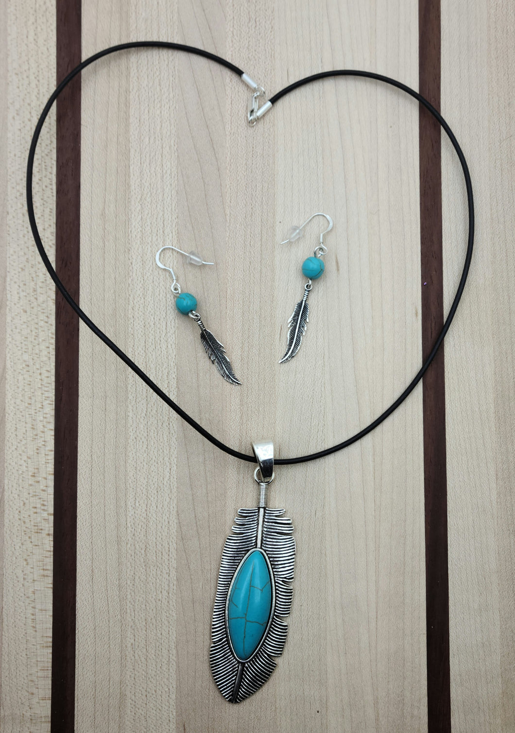 Pewter & Howlite Feather Necklace & Earrings