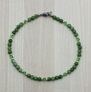 Green agate &amp; peridot crystals create a 'oh so summery' anklet for shorts weather!