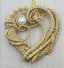 Woven Wire Gold Victorian Heart Pendant