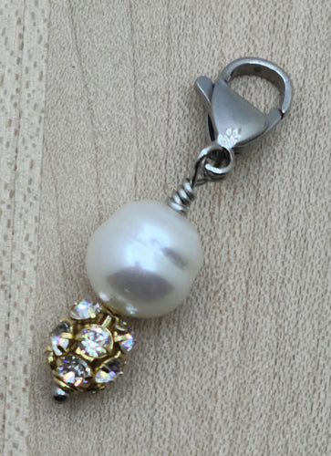 Zipper Pull - Freshwater Pearl & Crystal