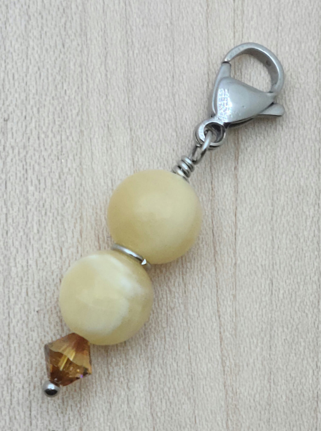 Zipper Pull - Honey Stone & topaz crystal