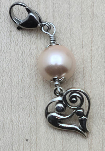 Zipper Pull - Mother/Child Heart & shell pearl