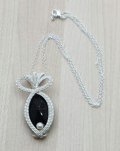 Woven Wire Onyx & FW Pearl Pendant