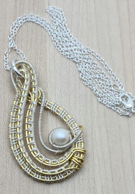FW Pearl in  Woven Wire Silver & Gold Teardrop
