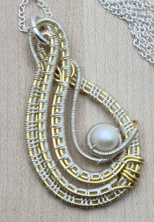 FW Pearl in  Woven Wire Silver & Gold Teardrop