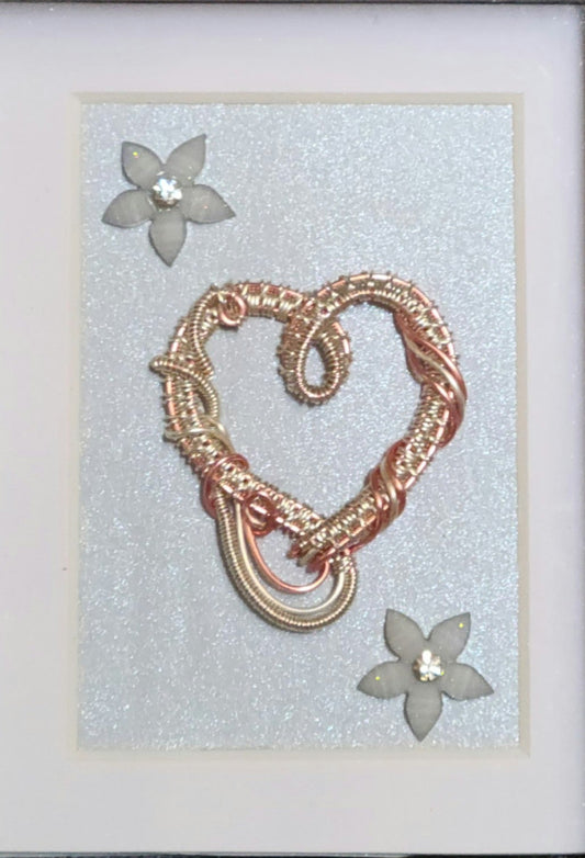 5x4" peach heart shadow box close up
