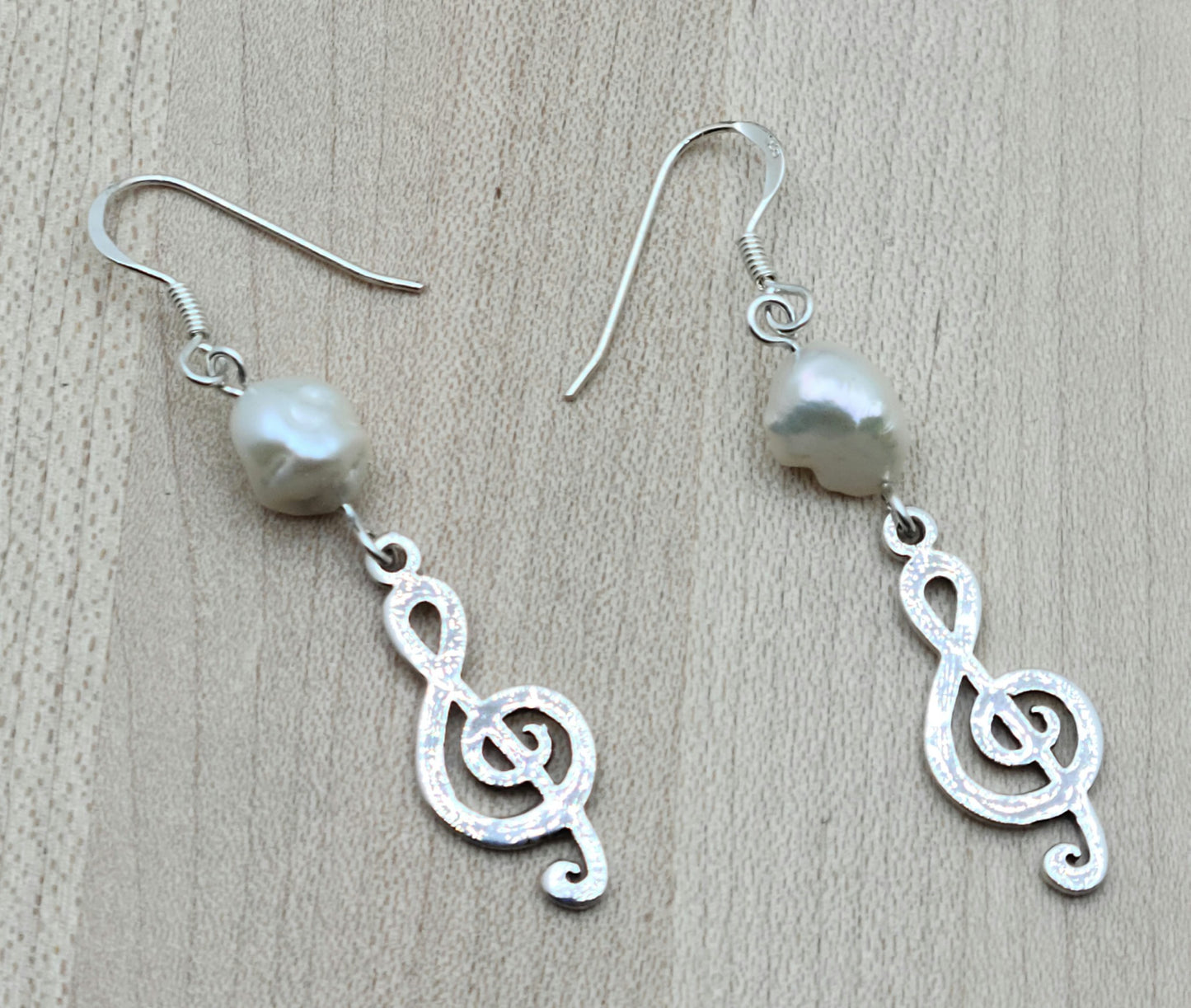 sterling silver treble clef & FW pearl earrings on sterling silver fish hook ear wires