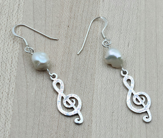 sterling silver treble clef & FW pearl earrings on sterling silver fish hook ear wires