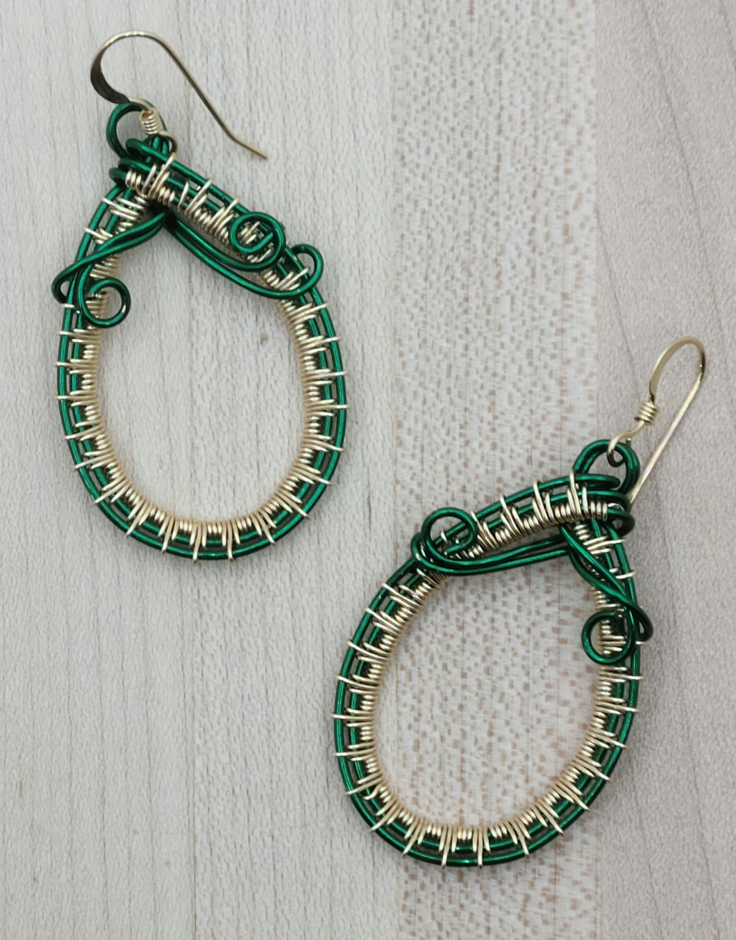 Woven Wire Kelly Green & Gold Earrings