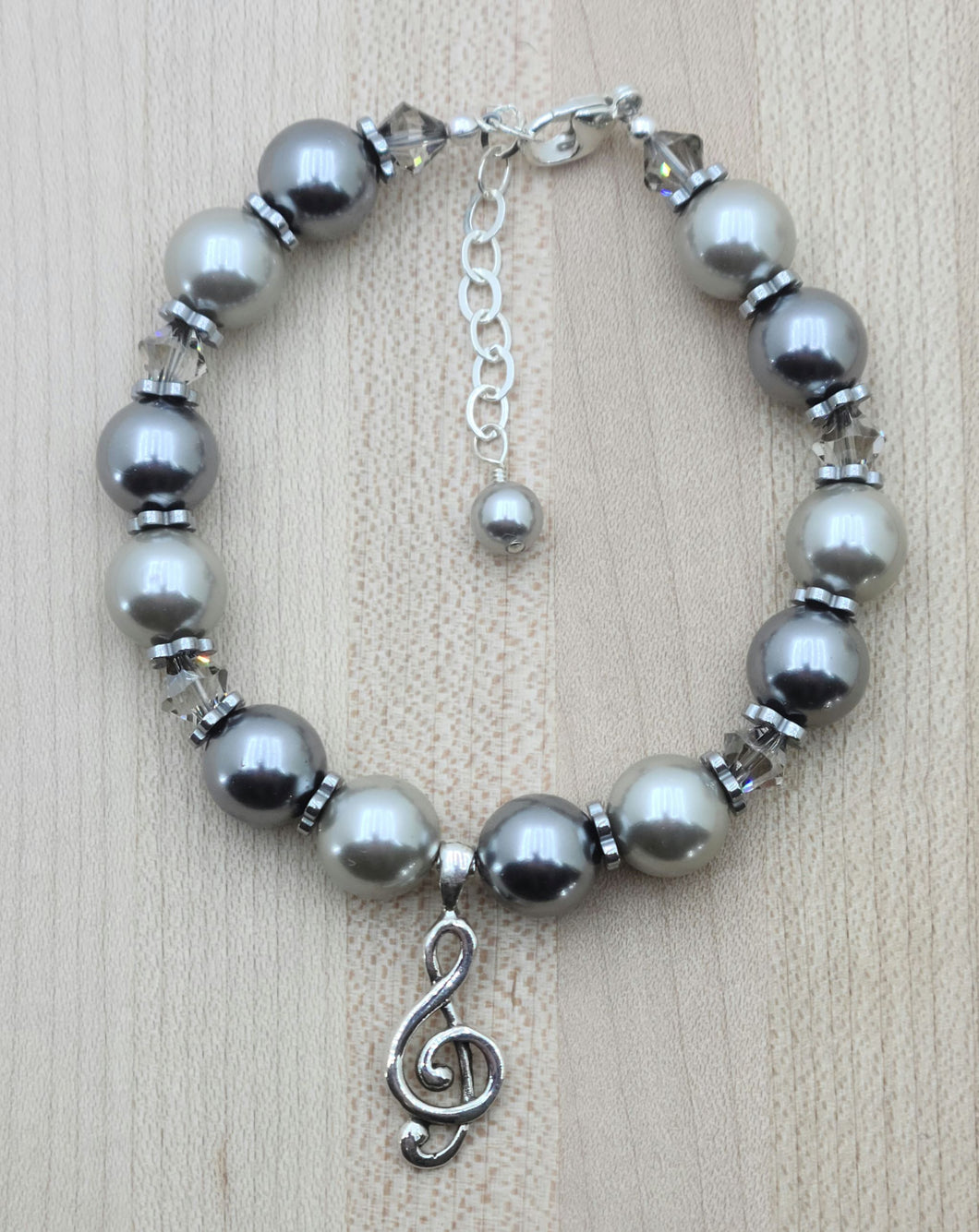 Treble Clef on Silver Shell Pearls Bracelet