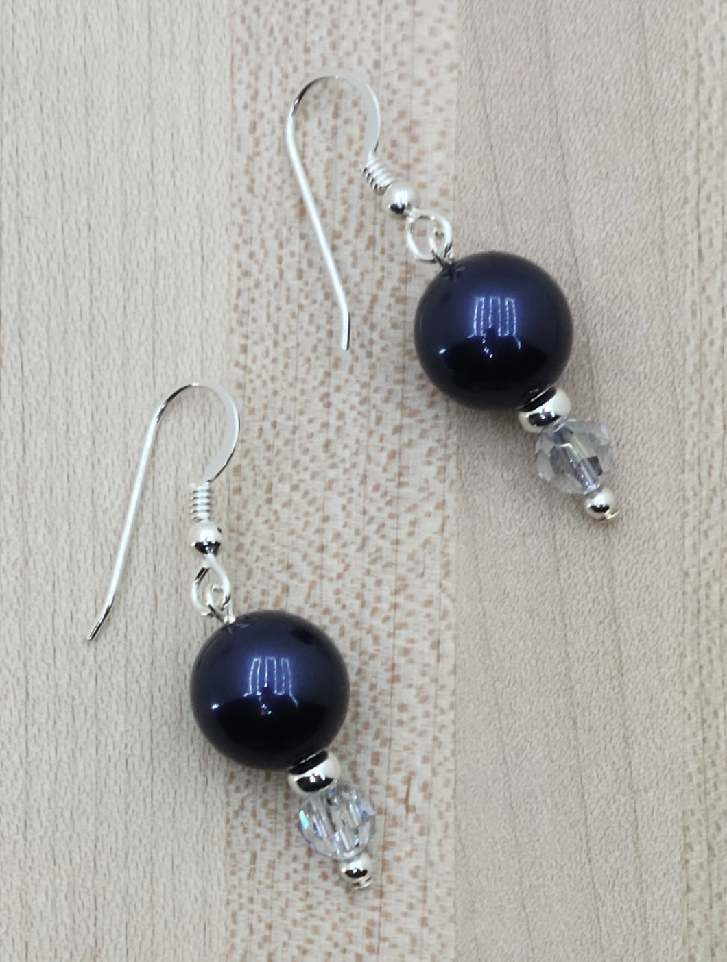 The deep blue of these crystal pearl* earrings is lovely!