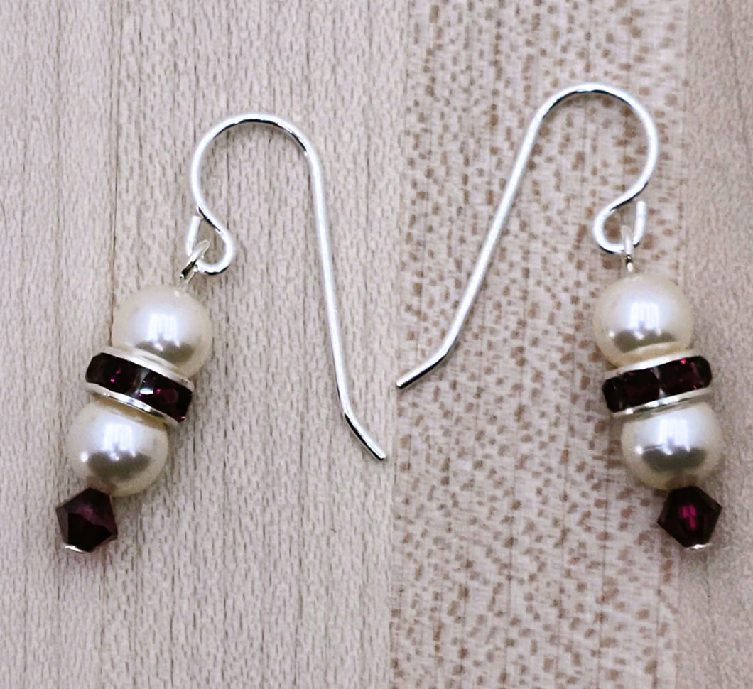 Cream crystal pearls & ruby crystals make lovely crystal earrings.