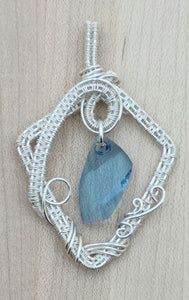 Woven Wire & Aquamarine Crystal Pendant