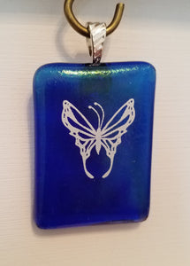 fused-glass-pendant-butterfly-white-iridescent-blue