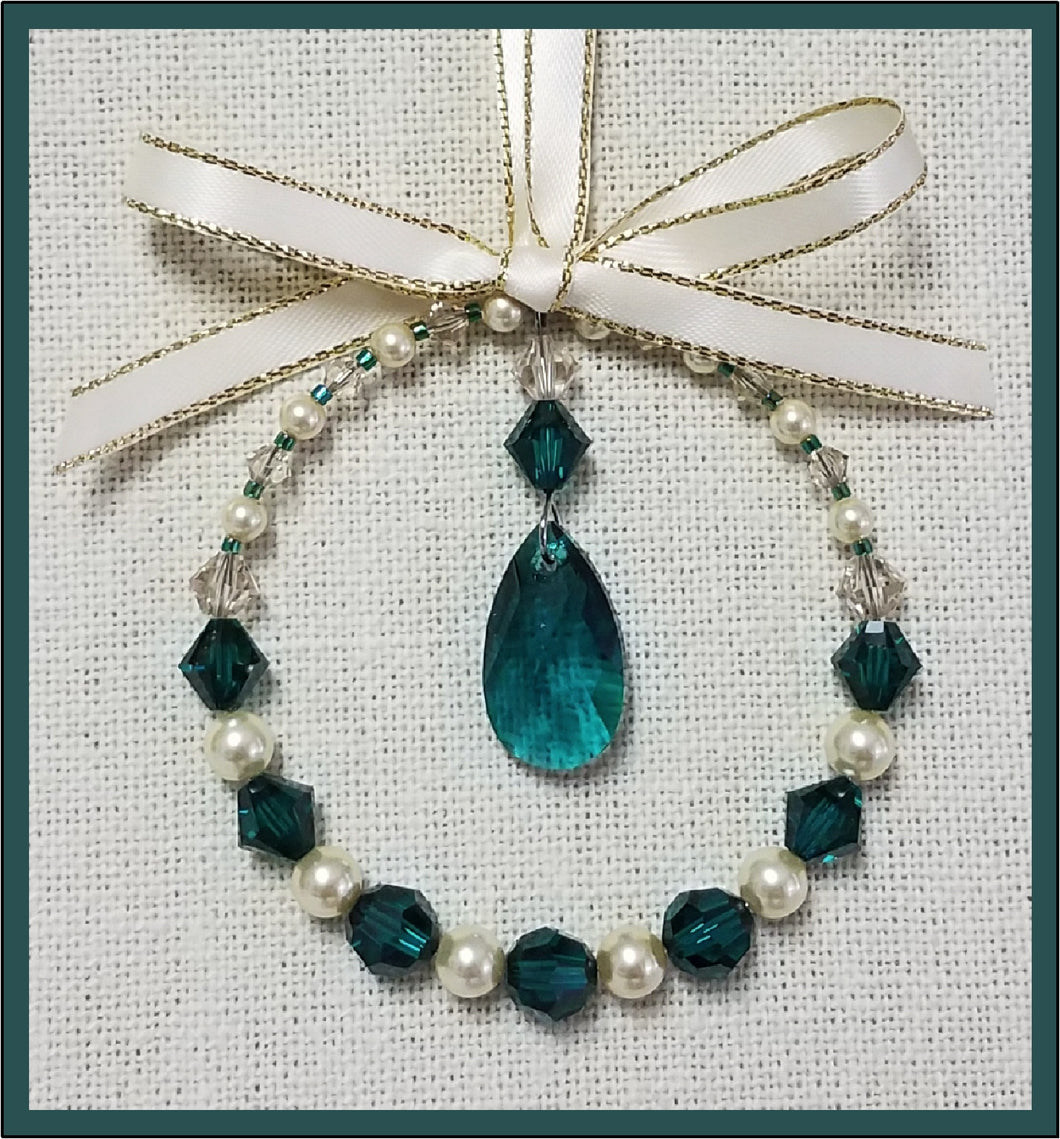 2020  Emerald & Light Silk Crystal & Light Gold Pearl Crystal Wreath Ornament